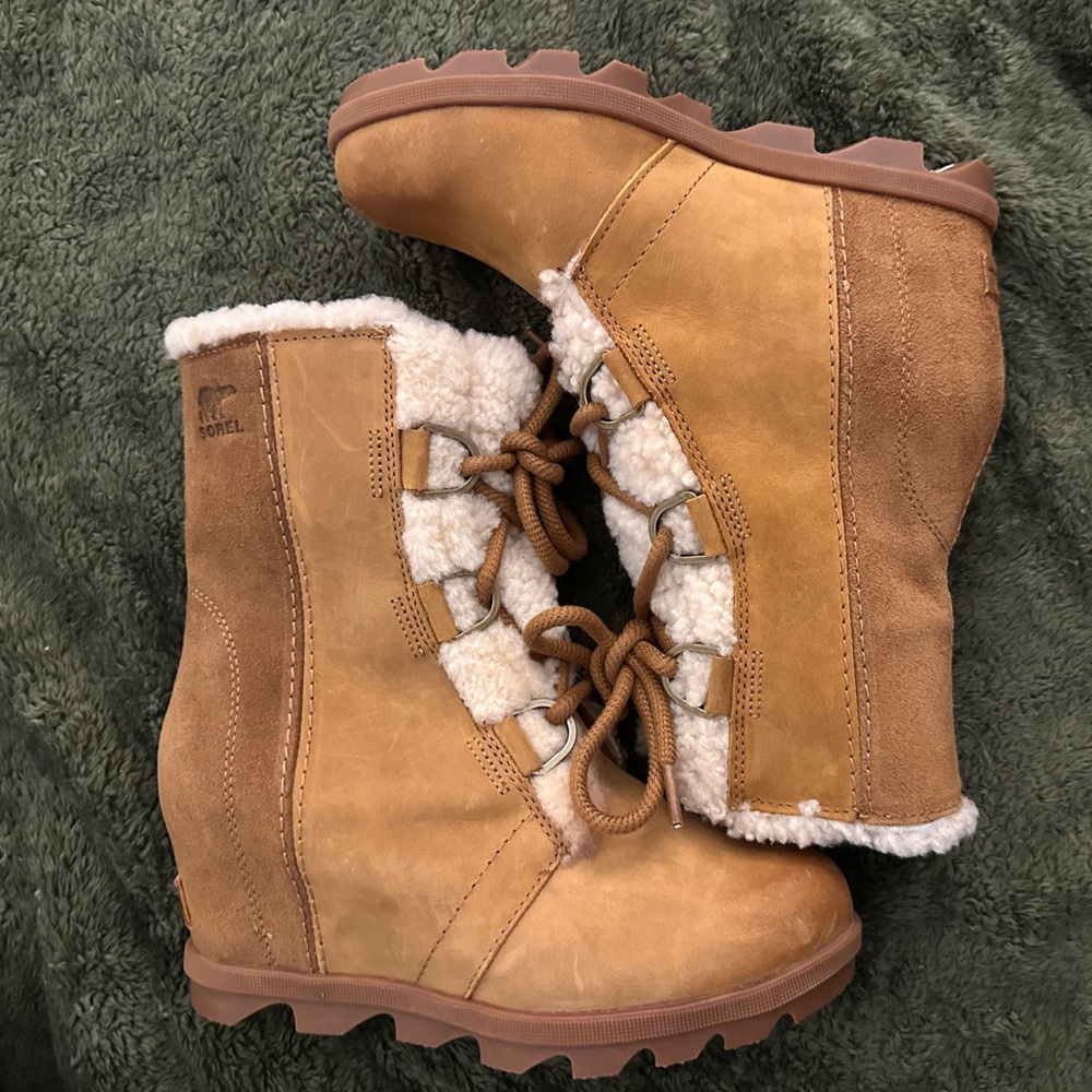 Sorel Women's Brown Winter Boots